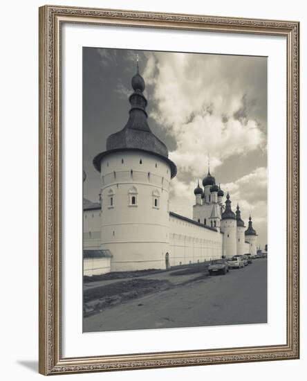 West Gate, Rostov Kremlin, Rostov-Veliky, Golden Ring, Yaroslavl Oblast, Russia-Walter Bibikow-Framed Photographic Print