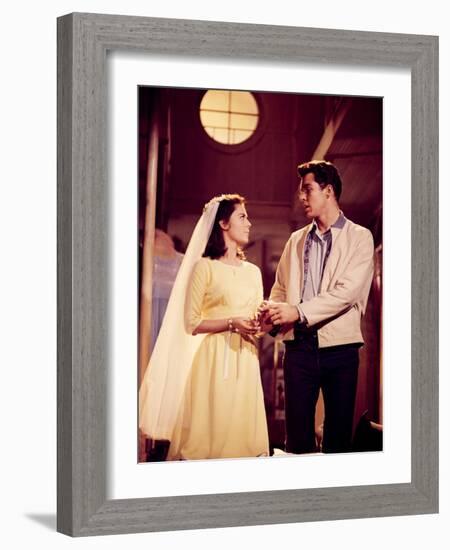 West Side Story, Natalie Wood, Richard Beymer, 1961-null-Framed Photo