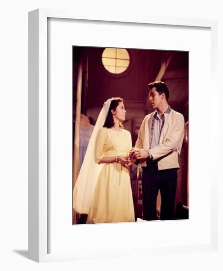 West Side Story, Natalie Wood, Richard Beymer, 1961-null-Framed Photo