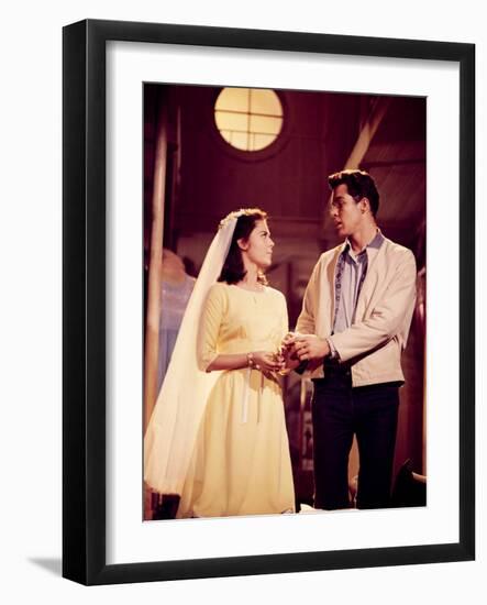 West Side Story, Natalie Wood, Richard Beymer, 1961-null-Framed Photo