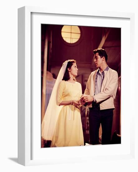 West Side Story, Natalie Wood, Richard Beymer, 1961-null-Framed Photo