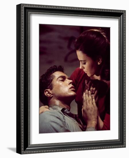 West Side Story, Richard Beymer, Natalie Wood, 1961-null-Framed Photo