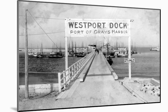 Westport Dock in Grays Harbor, WA Photograph - Grays Harbor, WA-Lantern Press-Mounted Art Print