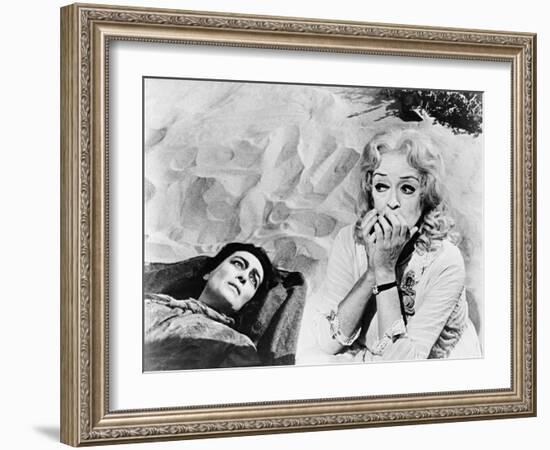 What Ever Happened to Baby Jane?, 1962-null-Framed Photographic Print