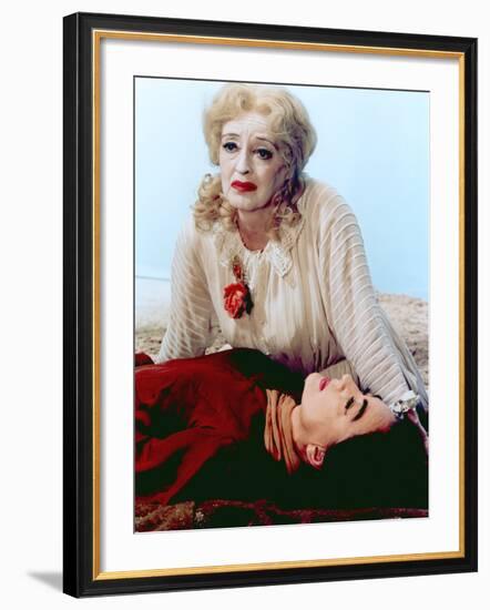 What Ever Happened To Baby Jane?, Bette Davis, Joan Crawford, 1962-null-Framed Photo