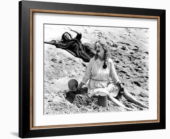 What Ever Happened to Baby Jane?-null-Framed Photo