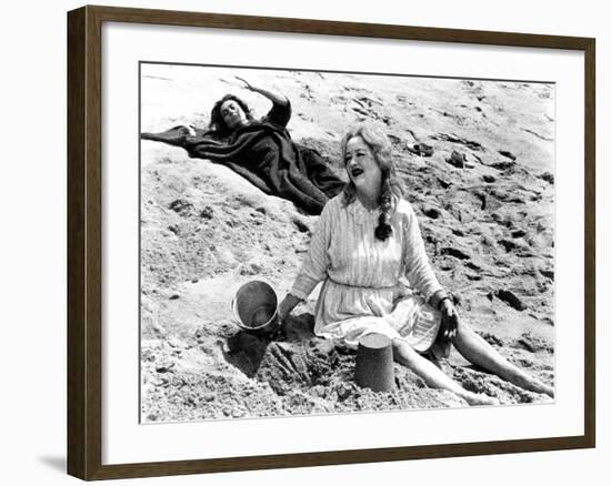 What Ever Happened to Baby Jane?-null-Framed Photo