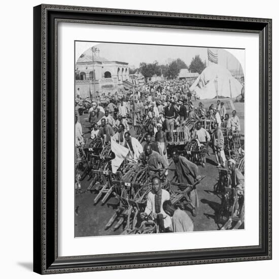 Wheelbarrow Transportation at the Boat Landing, Tientsin (Tianji), China, 1901-Underwood & Underwood-Framed Photographic Print