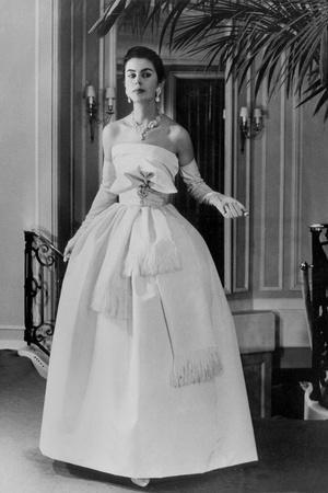 Dior top white gown