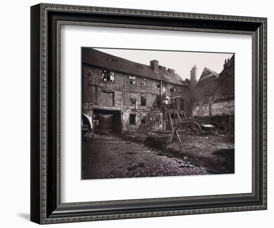 White Hart Inn Yard, Southwark, London, 1881-Henry Dixon-Framed Photographic Print