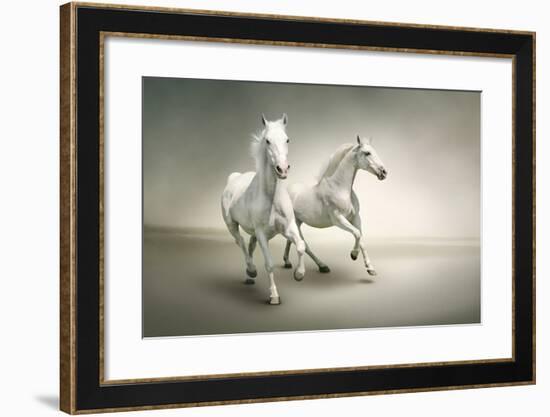 White Horses-varijanta-Framed Art Print