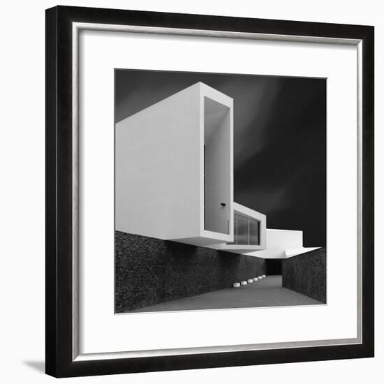 White Walls-Olavo Azevedo-Framed Photographic Print