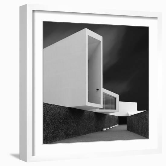 White Walls-Olavo Azevedo-Framed Photographic Print