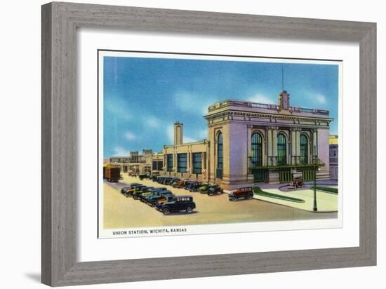 Wichita, Kansas - Exterior View of Union Station-Lantern Press-Framed Art Print