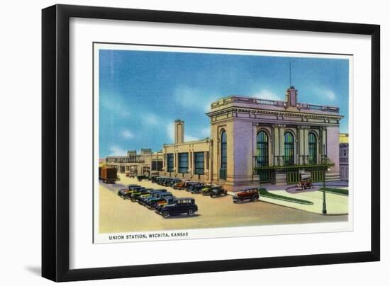 Wichita, Kansas - Exterior View of Union Station-Lantern Press-Framed Art Print