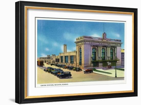 Wichita, Kansas - Exterior View of Union Station-Lantern Press-Framed Art Print