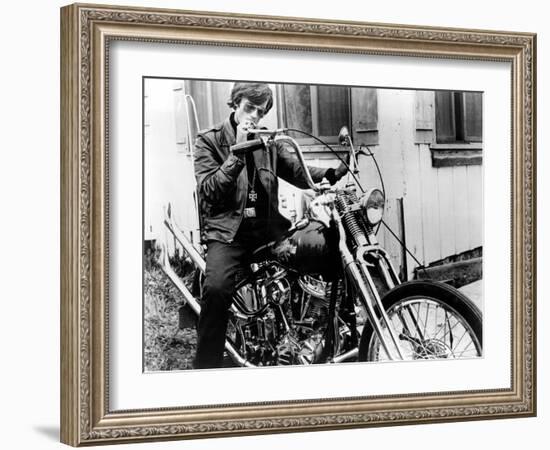 Wild Angels, Peter Fonda, 1966-null-Framed Photo