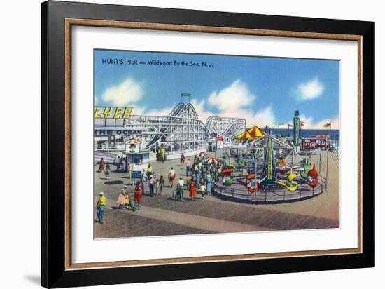 Wildwood, New Jersey - Wildwood-By-The-Sea Hunt's Pier-Lantern Press-Framed Art Print