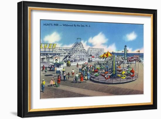 Wildwood, New Jersey - Wildwood-By-The-Sea Hunt's Pier-Lantern Press-Framed Art Print