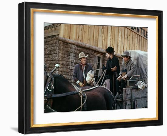 Will Penny by Tom Gries with Charlton Heston and Joan Hackett, 1967 (photo)-null-Framed Photo