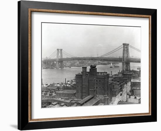 Williamsburg Bridge-null-Framed Photographic Print