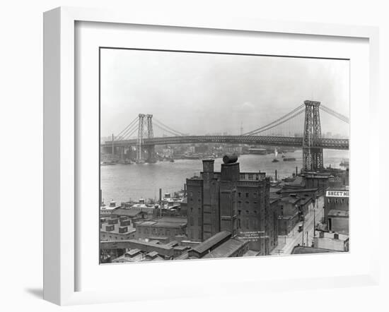 Williamsburg Bridge-null-Framed Photographic Print