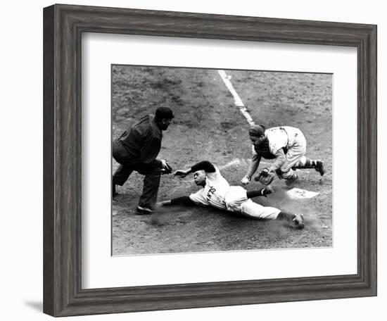 Willie Mays (1931- )-null-Framed Giclee Print