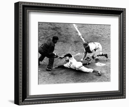 Willie Mays (1931- )-null-Framed Giclee Print