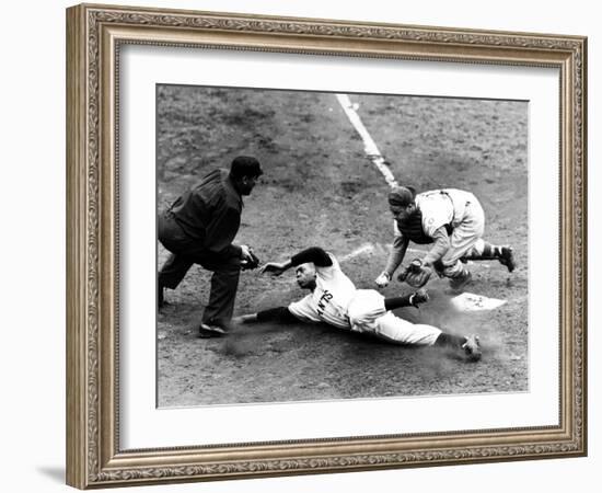 Willie Mays (1931- )-null-Framed Giclee Print