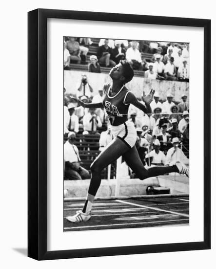 Wilma Rudolph (1940-1994)-null-Framed Giclee Print