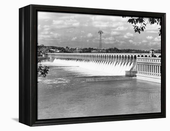 Wilson Dam in Alabama-null-Framed Premier Image Canvas