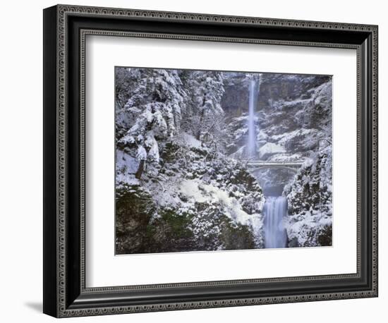 Winter Scenic at Multnomah Falls, Columbia River Gorge, Oregon, USA-Jaynes Gallery-Framed Photographic Print