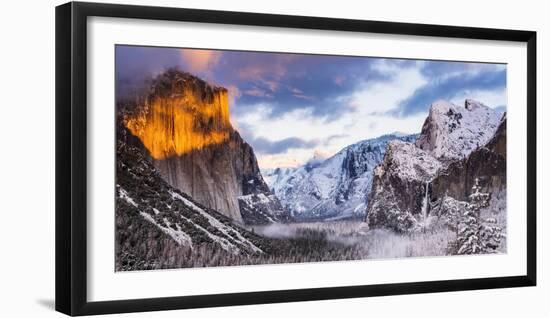 Winter sunset over Yosemite Valley from Tunnel View, Yosemite National Park, California, USA-Russ Bishop-Framed Photographic Print