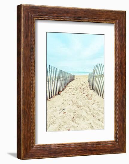 Within Reach-Edward M. Fielding-Framed Photographic Print