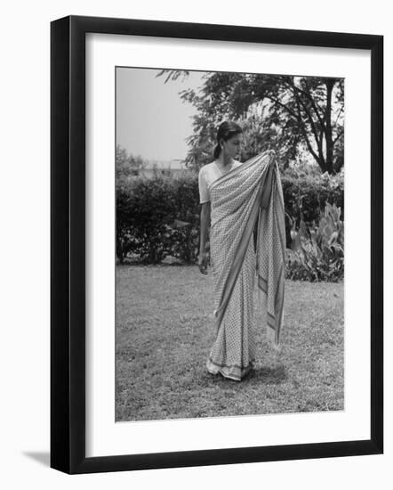 Woman Demonstrating How to Put on an Indian Sari-null-Framed Photographic Print