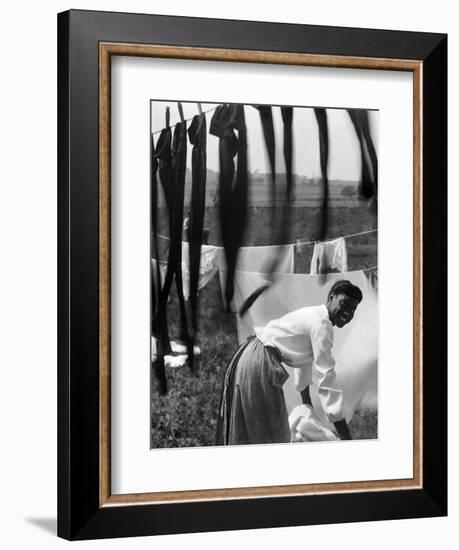 Woman Doing Laundry, C1902-Gertrude Kasebier-Framed Photographic Print