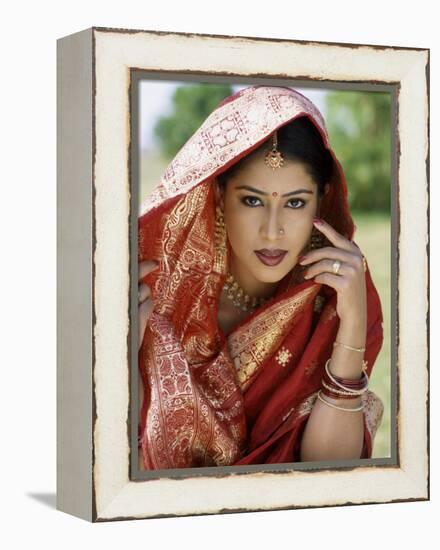 Woman Dressed in Sari / Traditional Costume, Mumbai (Bombay), Maharastra, India-Steve Vidler-Framed Premier Image Canvas