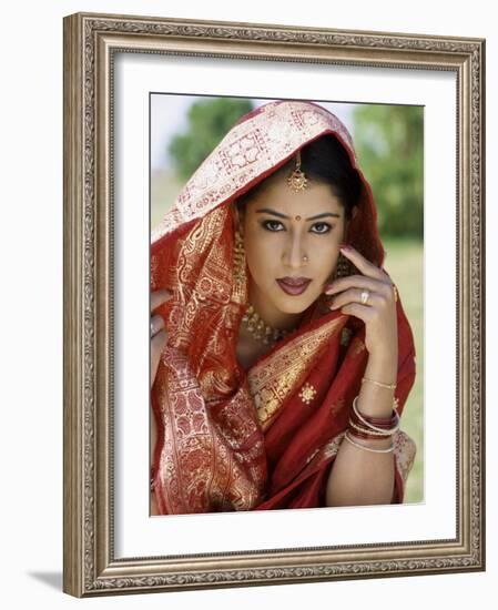 Woman Dressed in Sari / Traditional Costume, Mumbai (Bombay), Maharastra, India-Steve Vidler-Framed Photographic Print