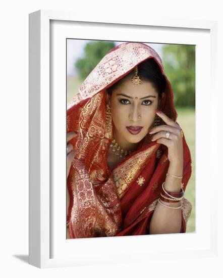 Woman Dressed in Sari / Traditional Costume, Mumbai (Bombay), Maharastra, India-Steve Vidler-Framed Photographic Print