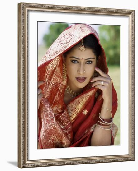 Woman Dressed in Sari / Traditional Costume, Mumbai (Bombay), Maharastra, India-Steve Vidler-Framed Photographic Print