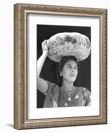 Woman in Tehuantepec, Mexico, 1929-Tina Modotti-Framed Giclee Print