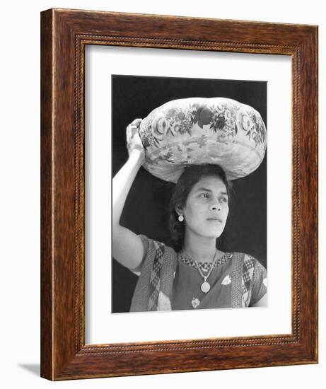 Woman in Tehuantepec, Mexico, 1929-Tina Modotti-Framed Giclee Print