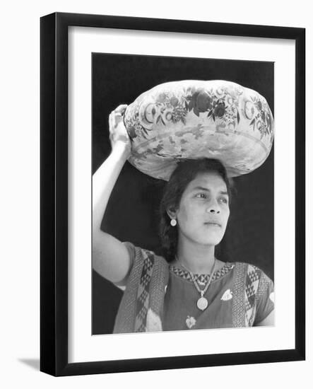 Woman in Tehuantepec, Mexico, 1929-Tina Modotti-Framed Giclee Print