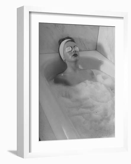 Woman Showing How to Take a Bath-Nina Leen-Framed Photographic Print