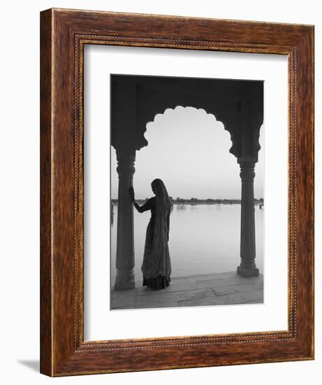 Woman Wearing Sari, Jaisalmer, Rajasthan, India-Doug Pearson-Framed Photographic Print