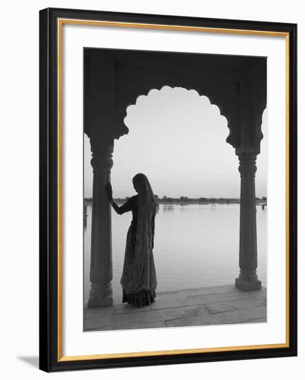 Woman Wearing Sari, Jaisalmer, Rajasthan, India-Doug Pearson-Framed Photographic Print