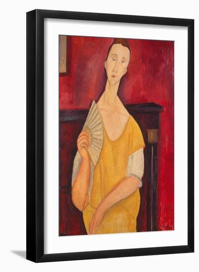 Woman with a Fan, 1919-Amadeo Modigliani-Framed Giclee Print