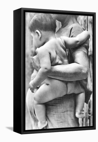 Woman with Child, Tehuantepec, Mexico, 1929-Tina Modotti-Framed Premier Image Canvas