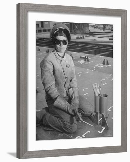 Woman Working as a Ship Welder in the Richmond Shipyards-Hansel Mieth-Framed Premium Photographic Print