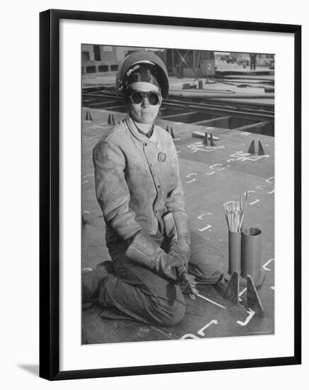 Woman Working as a Ship Welder in the Richmond Shipyards-Hansel Mieth-Framed Premium Photographic Print